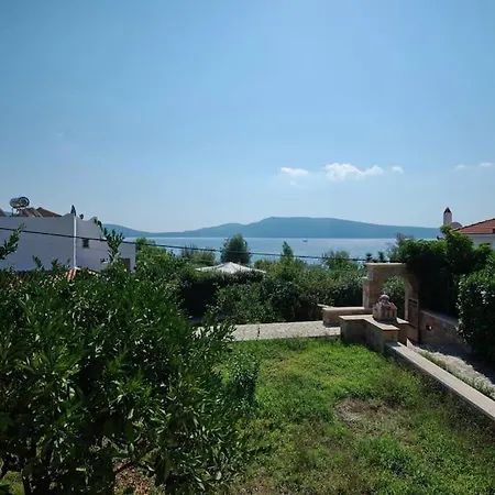 Amaltheia Villa *